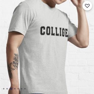 Funny “COLLIGE” misspelled t-shirt light gray Mens Size XL